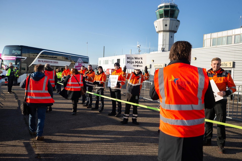 In januari van dit jaar brachten Statenleden een werkbezoek aan de luchthaven in Beek.  