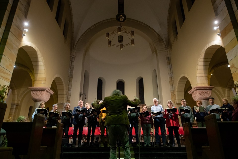 De generale repetitie voor de ‘Johannes Passion’ in de dekenale kerk van Gulpen. 
