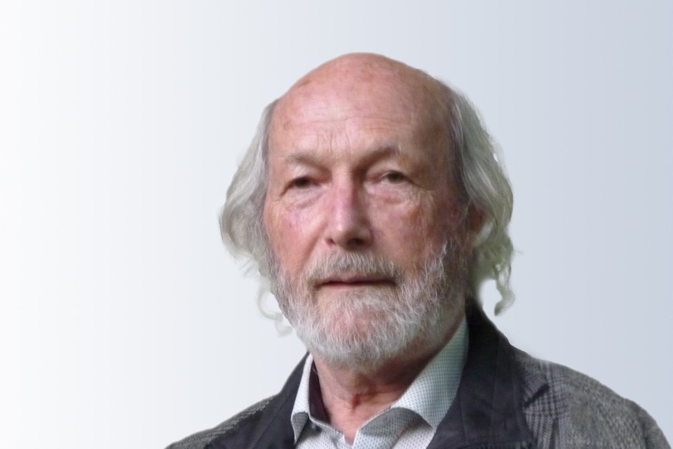 Wim Derks uit Waterval was tot zijn pensionering onderzoeker van regionale economie, arbeidsmarkt en demografie.  