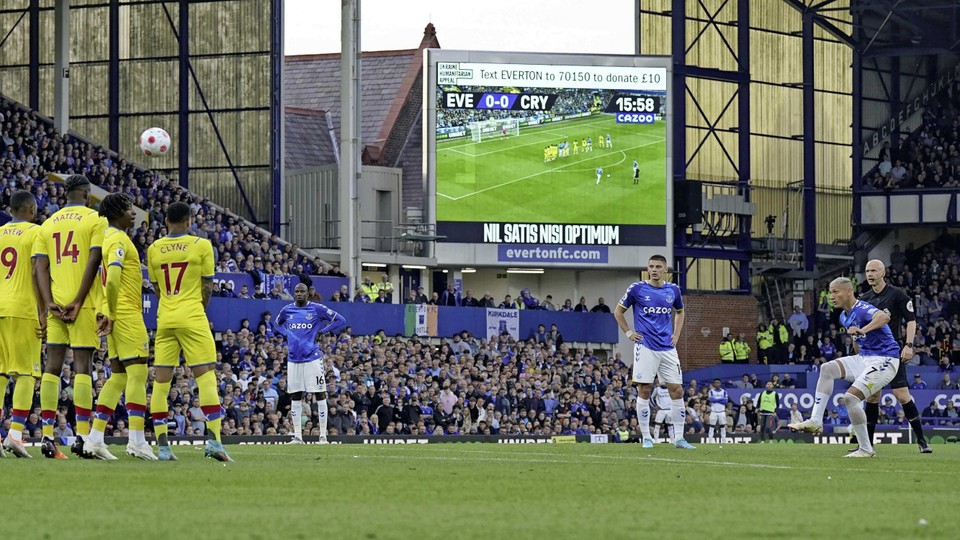 Een knappe comeback voor Everton in eigen huis. 