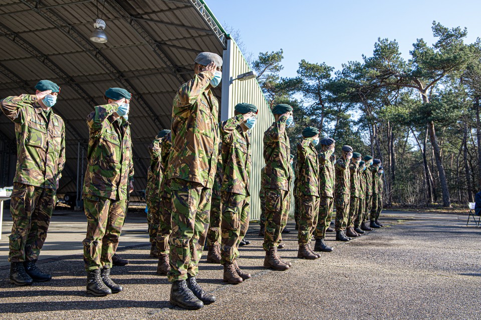 De proef in Vredepeel levert 24 nieuwe soldaten op voor de kazerne. 