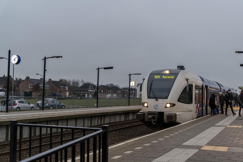 Een trein van de Maaslijn op archiefbeeld. 
