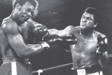 thumbnail: Mohammed Ali, geboren als Cassius Clay op 17 januari 1942, is een van de bekendste en meest succesvolle boksers van vorige eeuw. Op 3 juni 2016 stierf hij. Hij leed al een paar jaar aan Parkinson.