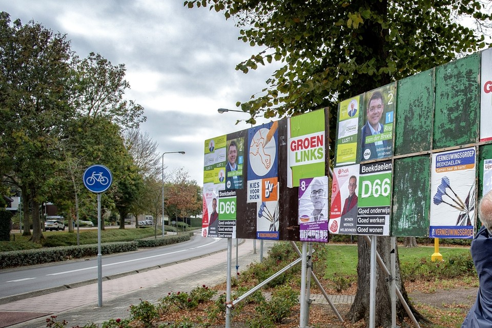 De verkiezingen zijn over een kleine maand. De campagnes van de deelnemende partijen komen op gang.