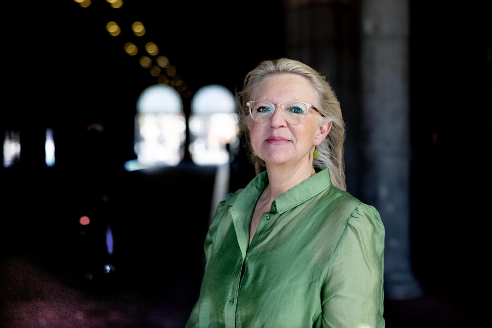 Abortusarts Monique Opheij bij het Rijksmuseum in Amsterdam.