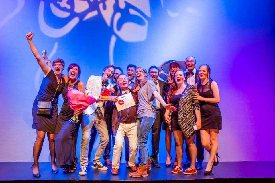Toneelvereniging Ons Genoegen won in 2013 een Muulke voor de meest bijzondere voorstelling, Het Atelier.  