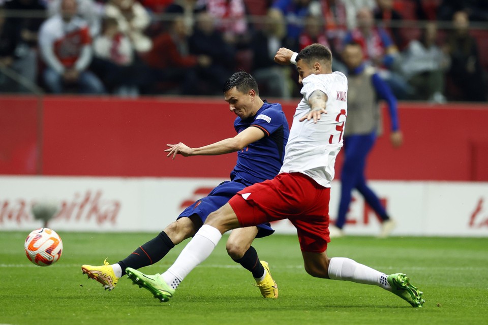 Steven Berghuis viel goed in, maar kon door rugklachten de wedstrijd niet uitspelen. 