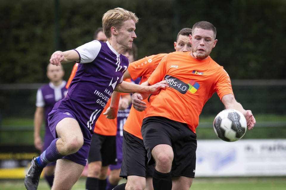 Heksenberg-NEC is op zoek naar aanwas van onderaf. 