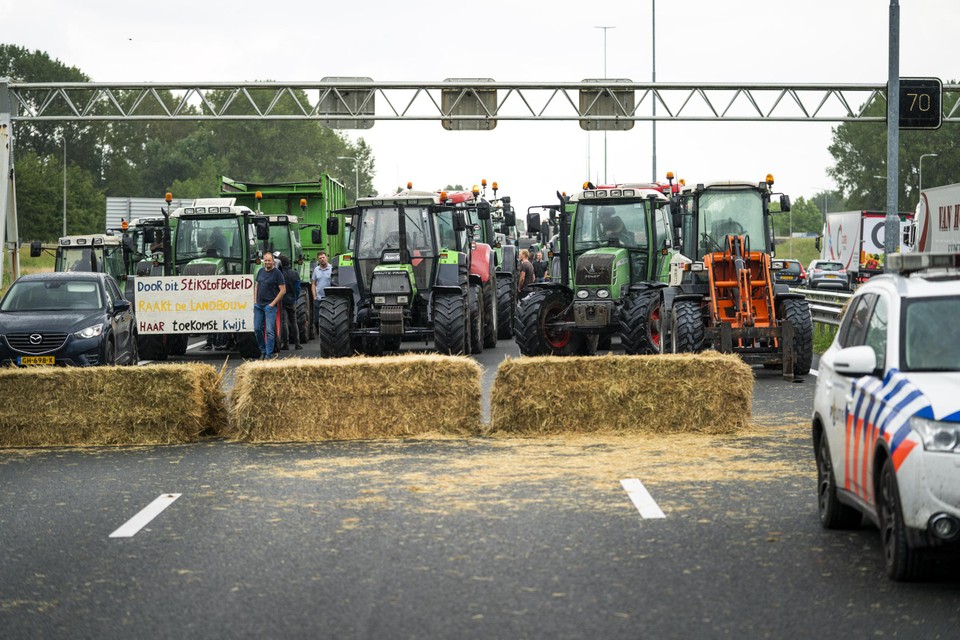 Boze boeren blokkeerden afgelopen maandag de A2 bij Best uit onvrede over het stikstofbeleid van het kabinet.  