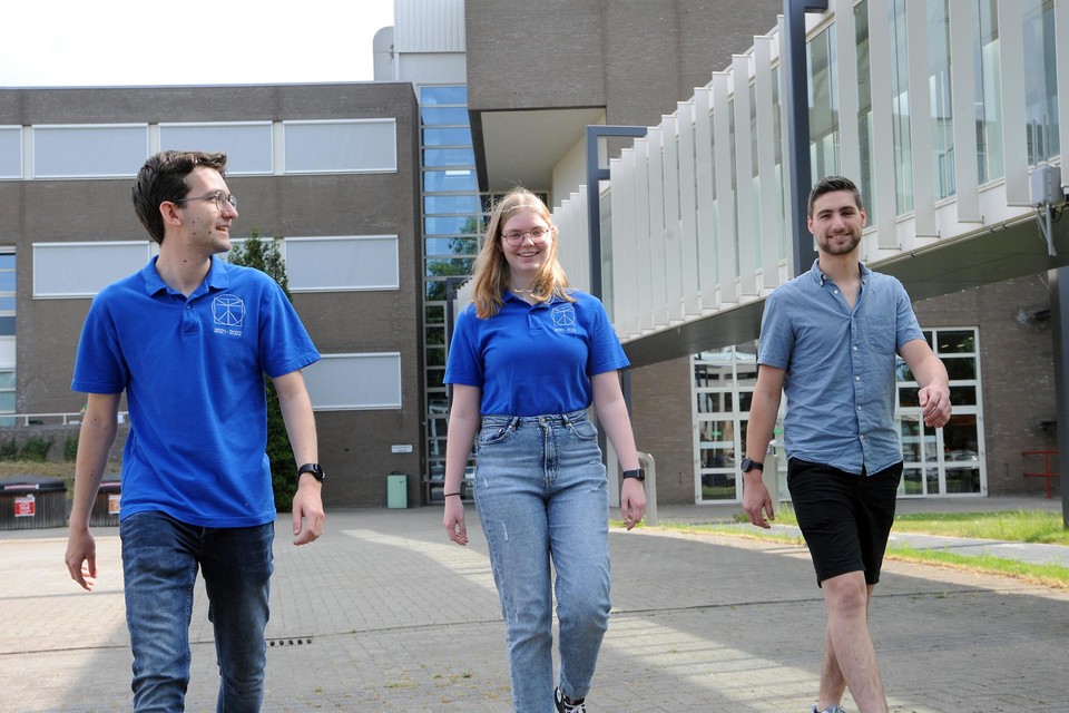 Van links naar rechts: Julian Leeraert, Charlotte van Baal en Luc Timmermans. 
