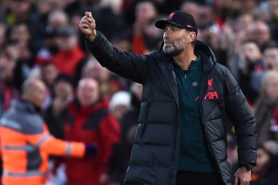 Jürgen Klopp beleeft met zijn ploeg nog geen geweldig seizoen. In de Premier League bivakkeert Liverpool op een teleurstellende achtste plaats. 