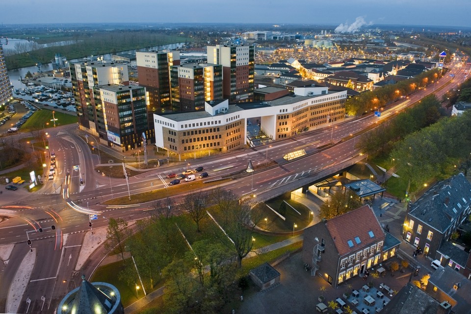 Het kazernevoorterrein in Roermond, een van de grote projecten van Van Pol Beheer bv. 