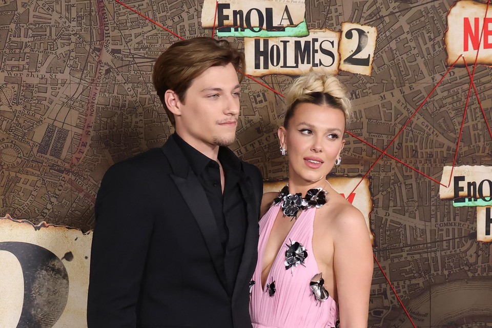 Verloofden Jake Bongiovi (20) en Millie Bobby Brown (19).
