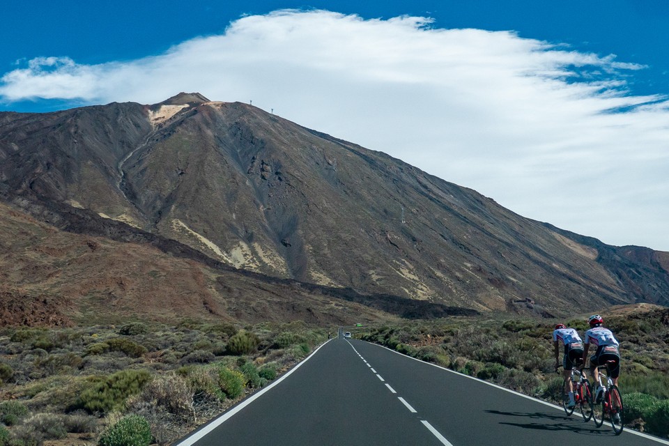 El Teide op Tenerife is een geliefde trainingslocatie voor wielrenners. 