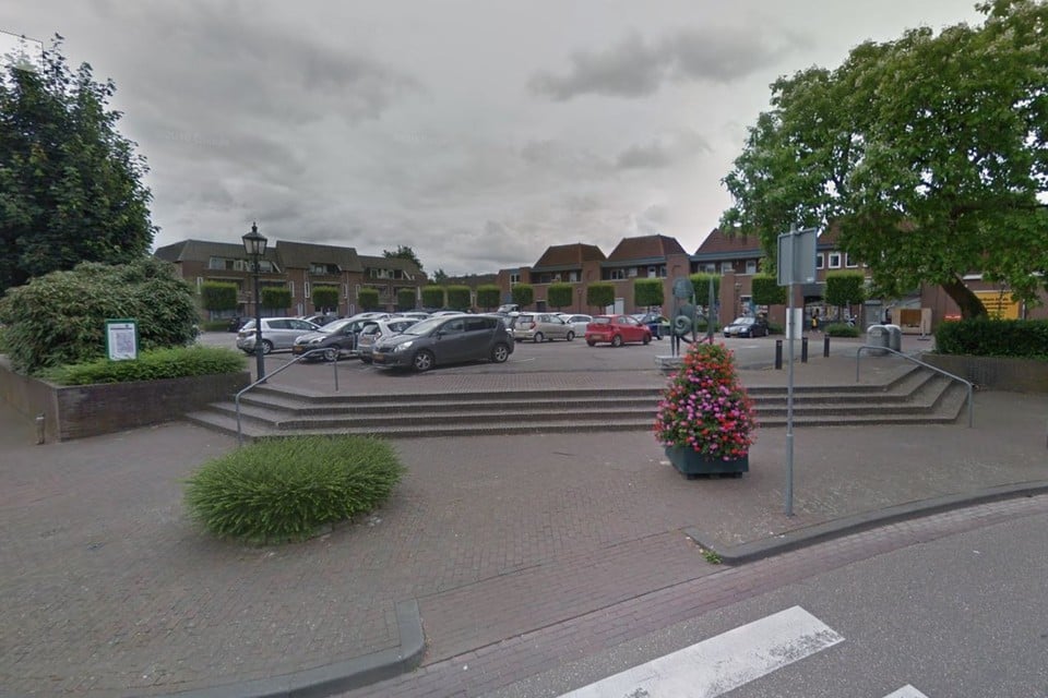 De herinrichting van de Markt in Oirsbeek begint eind april en moet volgens de huidige planning in december zijn afgerond.