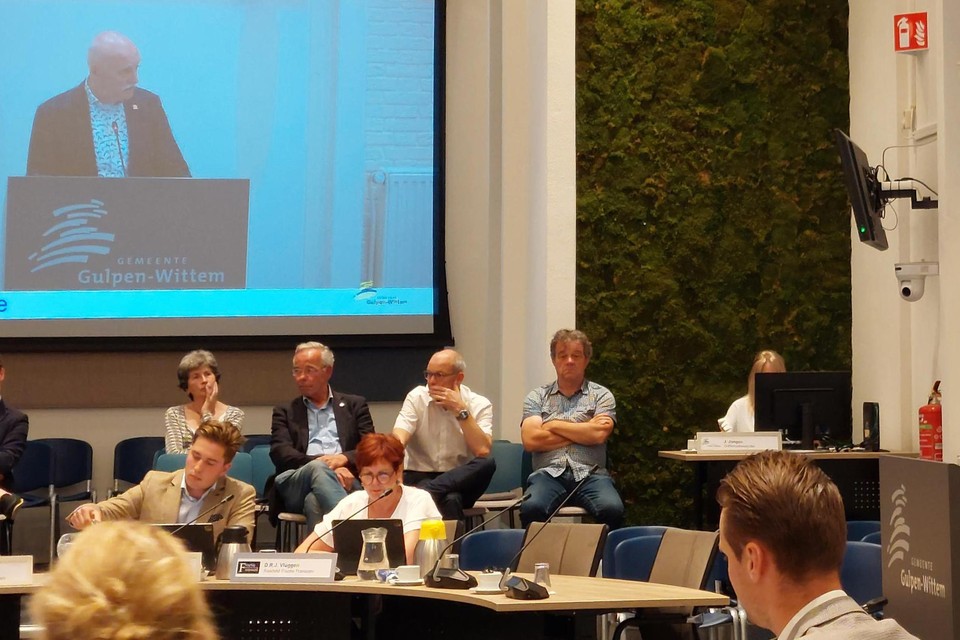 De gemeenteraad van Gulpen-Wittem stemt in met een onderzoek naar een actiever grondbeleid. 