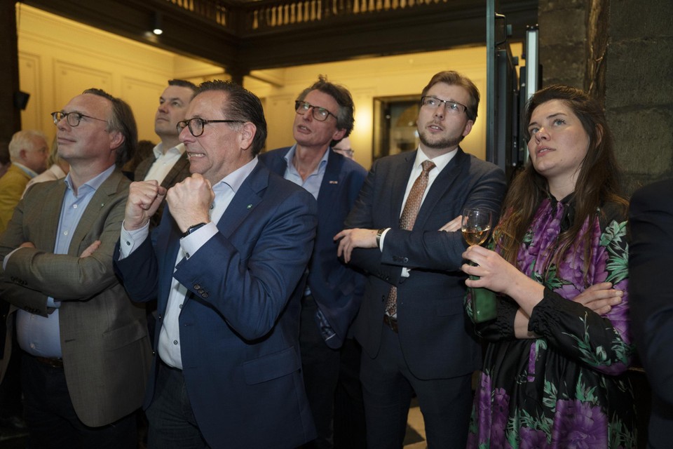 Spanning bij het CDA tijdens de verkiezingsavond in Maastricht. De ooit oppermachtige christendemocraten haalden vier zetels.