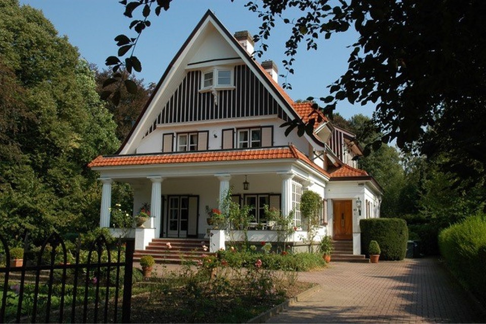 De villa Wijnands Caumerbeeklaan 80 in Heerlen is 100 jaar oud en ontworpen door Frits Peutz. Over zijn zoektocht naar nieuwe concepten hoort men meer op de 17e Peutz-lezing.