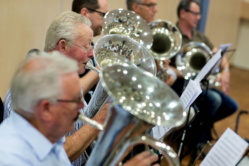 De fanfare van Spaubeek tijdens een repetitie. 