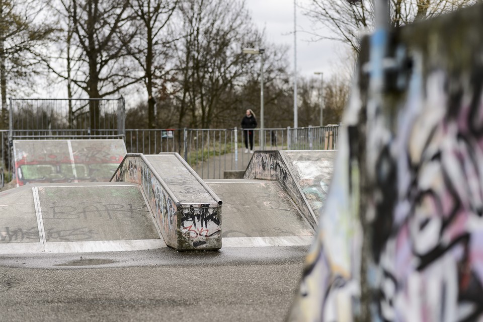 Skaten zou de jeugd bij voorkeur in de skateparken moeten doen, waarvan Roermond er twee telt. 