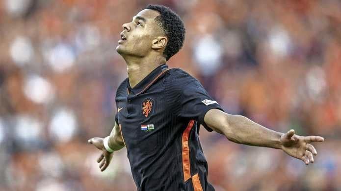 Cody Gakpo is blij na zijn 2-0.