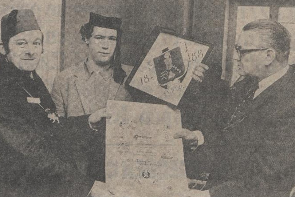 De ontmoeting tussen Elsloo en Elsloo in januari 1971. 