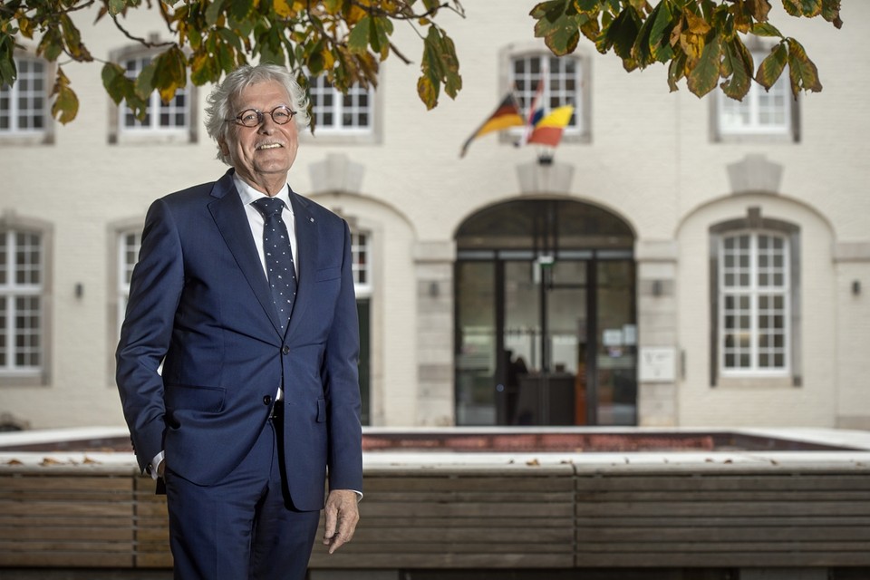 Burgemeester Reg van Loo neemt op 15 november afscheid van Vaals. 