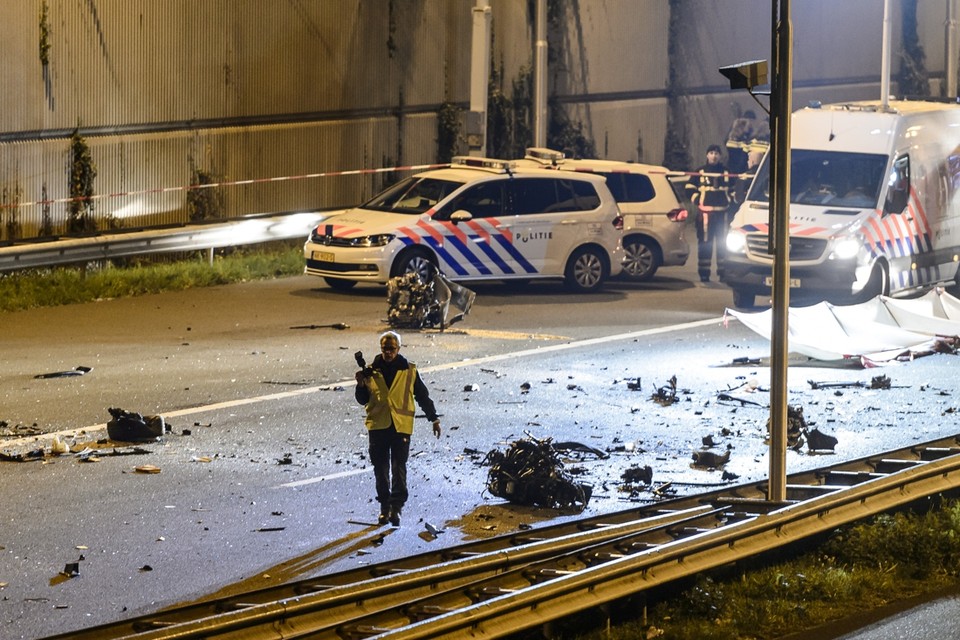 Bij het ongeval bij de tunnel in Roermond kwamen zondag 19 november 2017 twee mensen om het leven. 