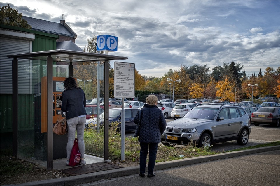 Sinds het nieuwe parkeerbeleid in Kerkrade is ingevoerd, regent het klachten bij de gemeente. 