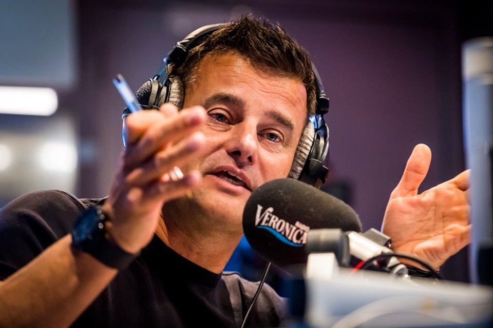 Het radioprogramma Veronica Inside van Wilfred Genee. 