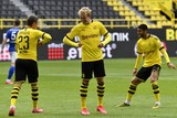 thumbnail: <P>Hazard en Brandt geven elkaar een elleboogje na een goal</P>