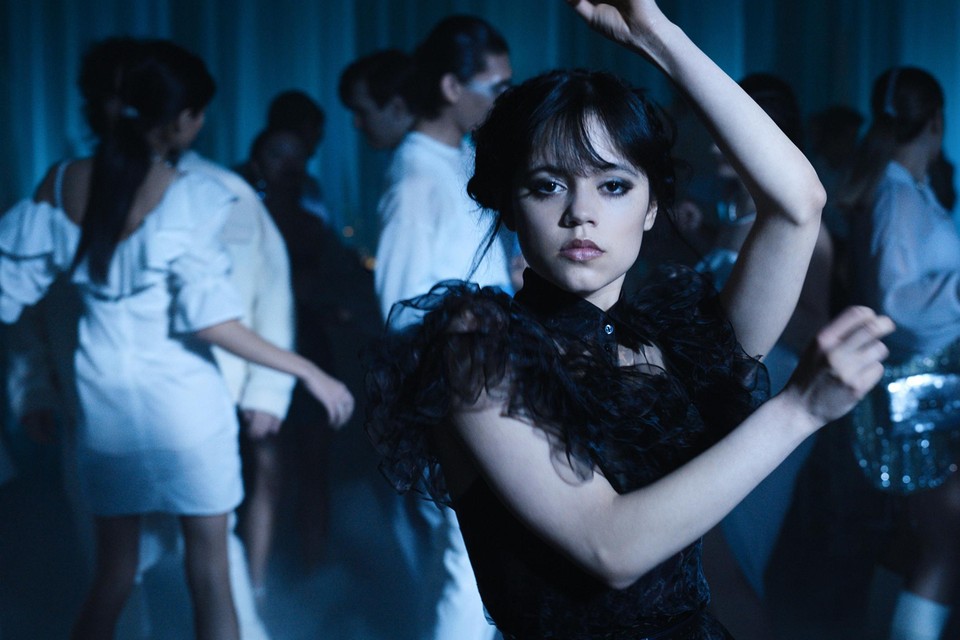 Jenna Ortega steelt de show in de serie ‘Wednesday’. 