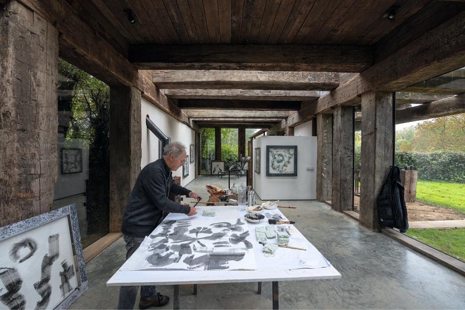 Het huis van Xander Spronken en Phil Vroemen biedt een stimulerende omgeving met alle ruimte om tot de mooiste kunstwerken te komen. 