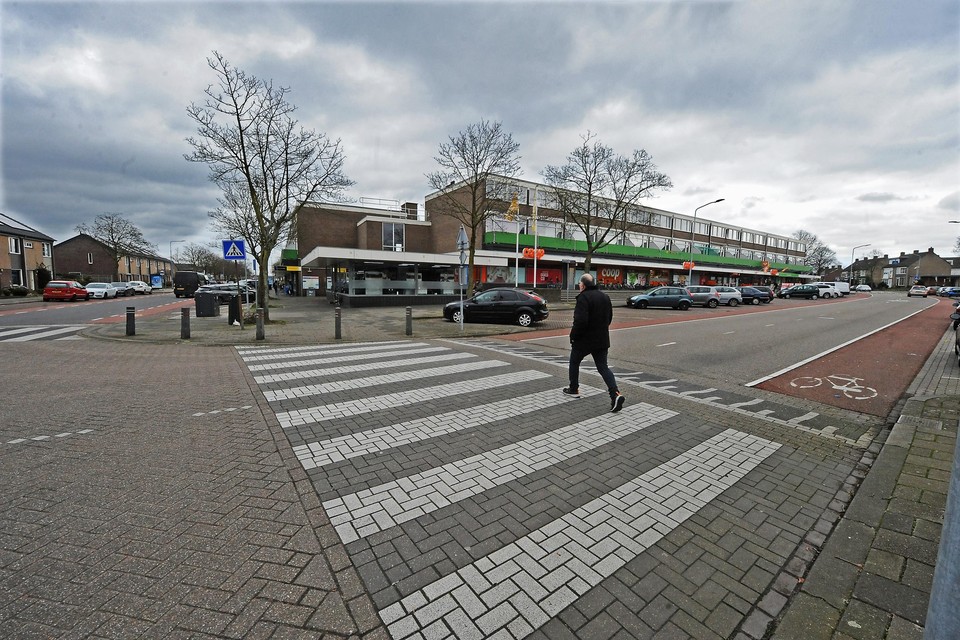Het winkelcentrum in de wijk Vastenavondkamp in Blerick. 