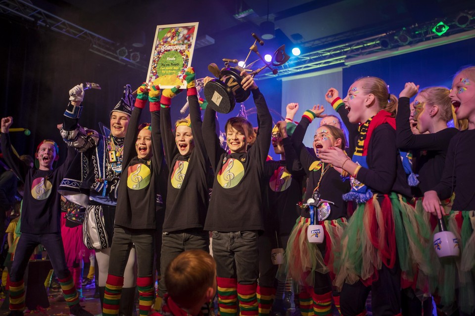 Beegden won zondagmiddag het Kinjer Vastelaovend Leedjesfestival in Heel.