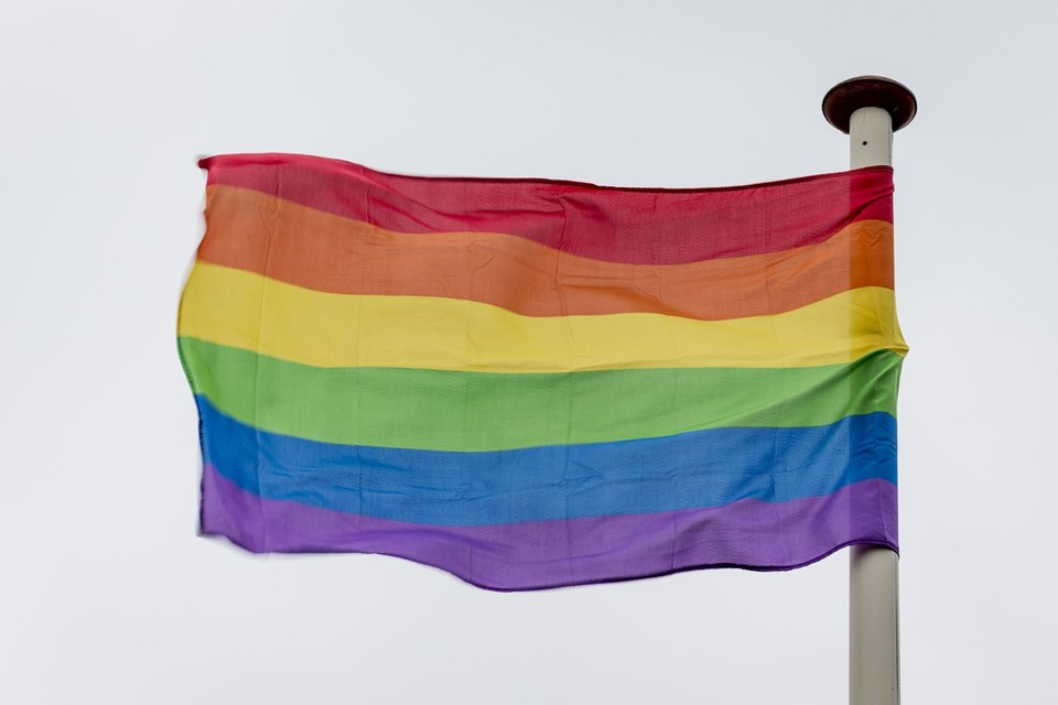 De regenboogvlag wordt gezien als hét symbool voor de diverse seksuele geaardheden en genderidentiteiten. 