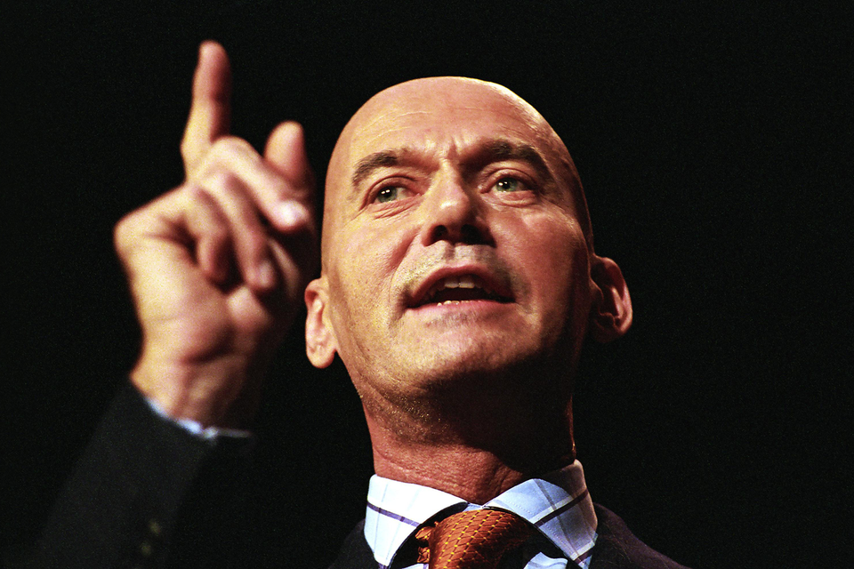 Pim Fortuyn in november 2001 tijdens zijn overwinningsspeech op het  congres van Leefbaar Nederland in Hilversum waar hij tot lijsttrekker werd gekozen.  