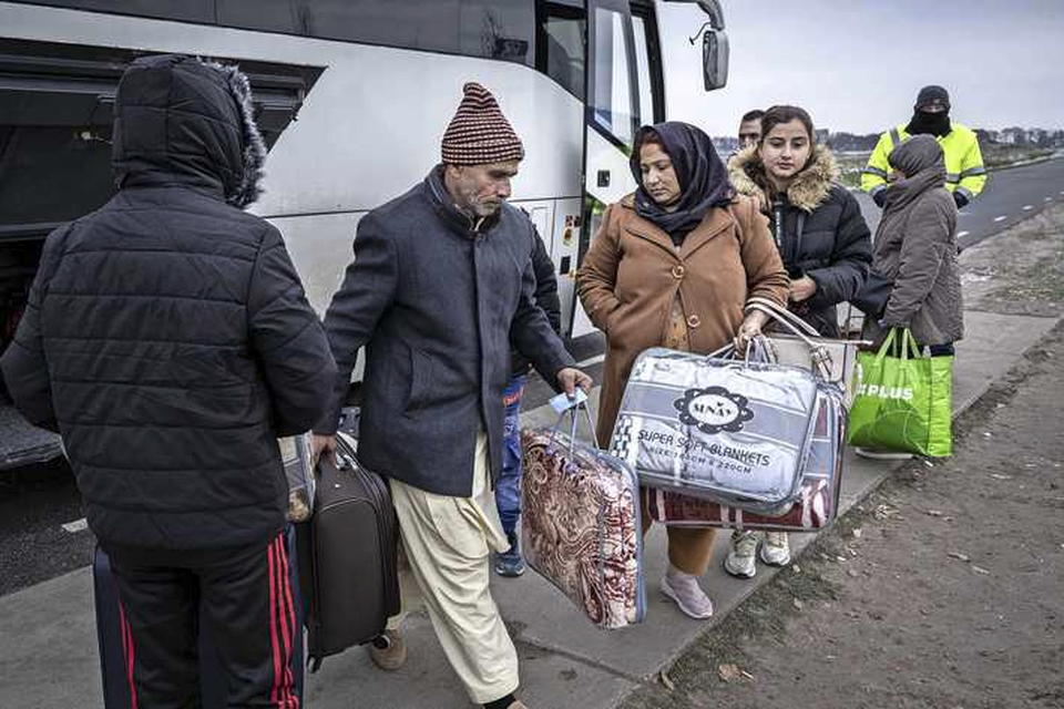 Ter illustratie: Vluchtelingen komen aan in Ter Apel.