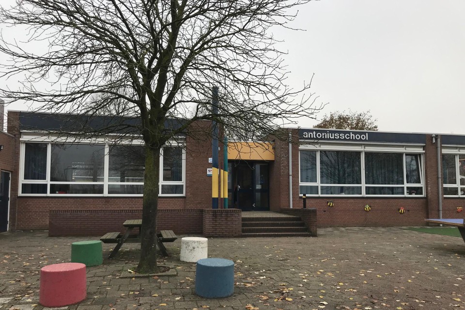 De Antoniusschool in Buggenum staat sinds 13 maart leeg.