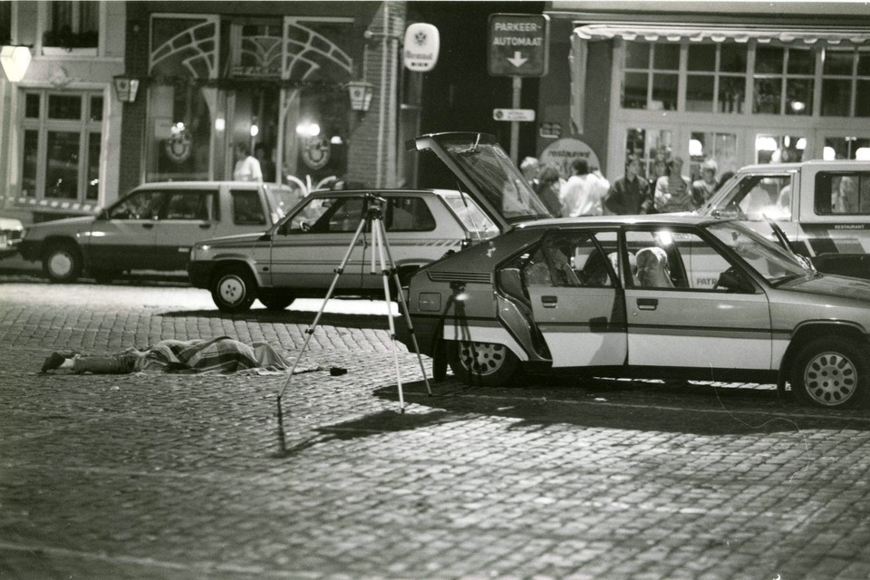 IRA aanslag in Roermond op 26 mei 1990. 