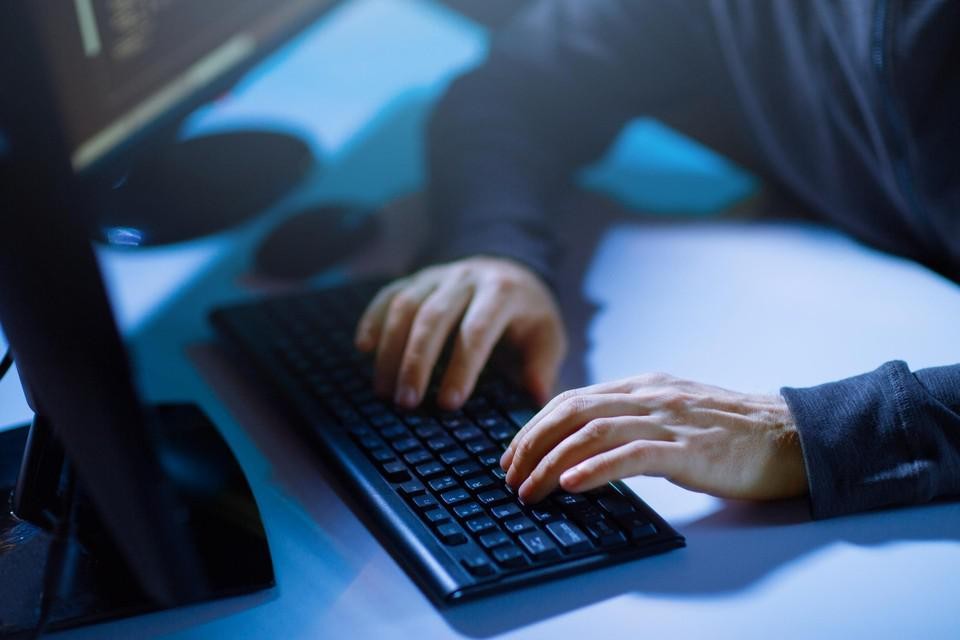 Er is bij de cyberaanval geen informatie gestolen. 