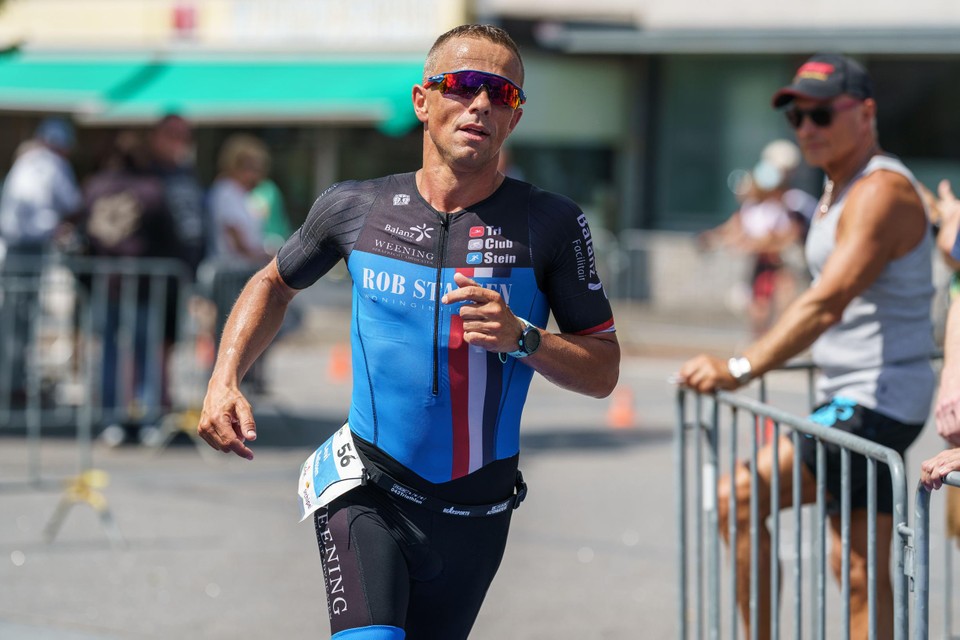 Levi Nelissen werd achtste tijdens de triatlon in Stein.  