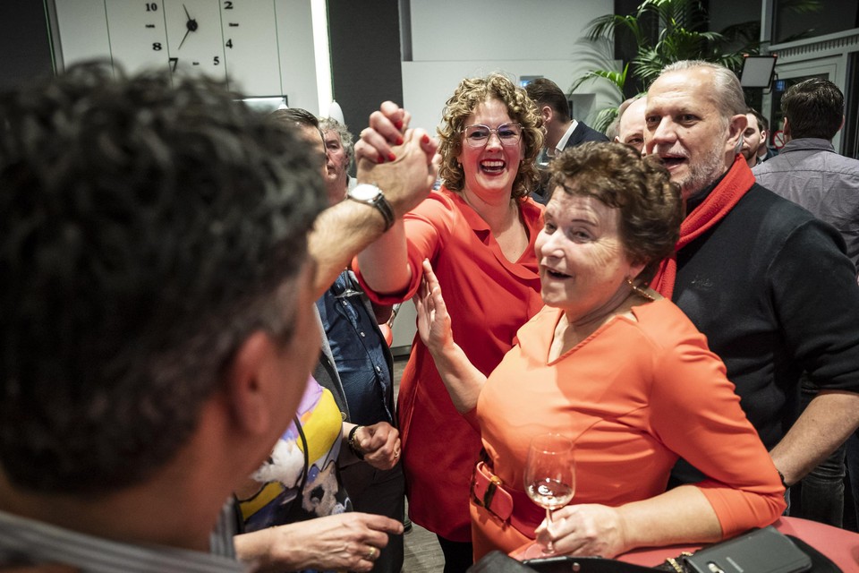 Rulkens, in het midden, wist met de PvdA vorig jaar twee zetels in de gemeenteraad te bemachtigen.