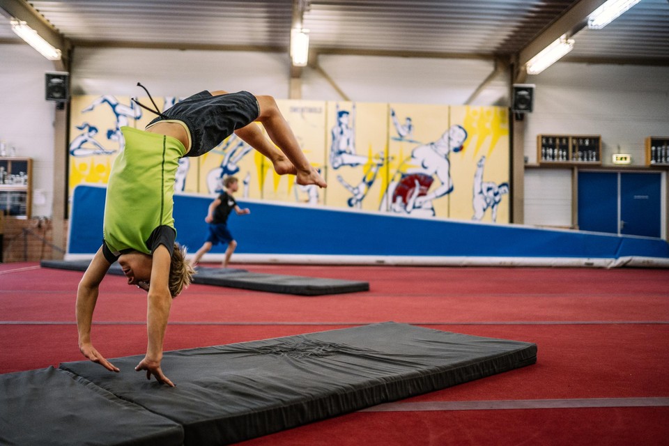 Een training van enkele van de bijna 800 leden van gymnastiekvereniging Swentibold. 