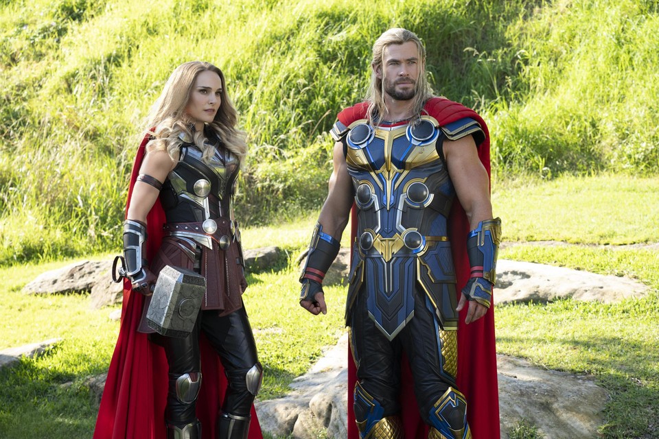 Natalie Portman en Chris Hemsworth in ‘Thor: Love and Thunder’   