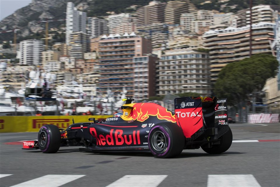 Max Verstappen tijdens vrije training in Monaco 2016