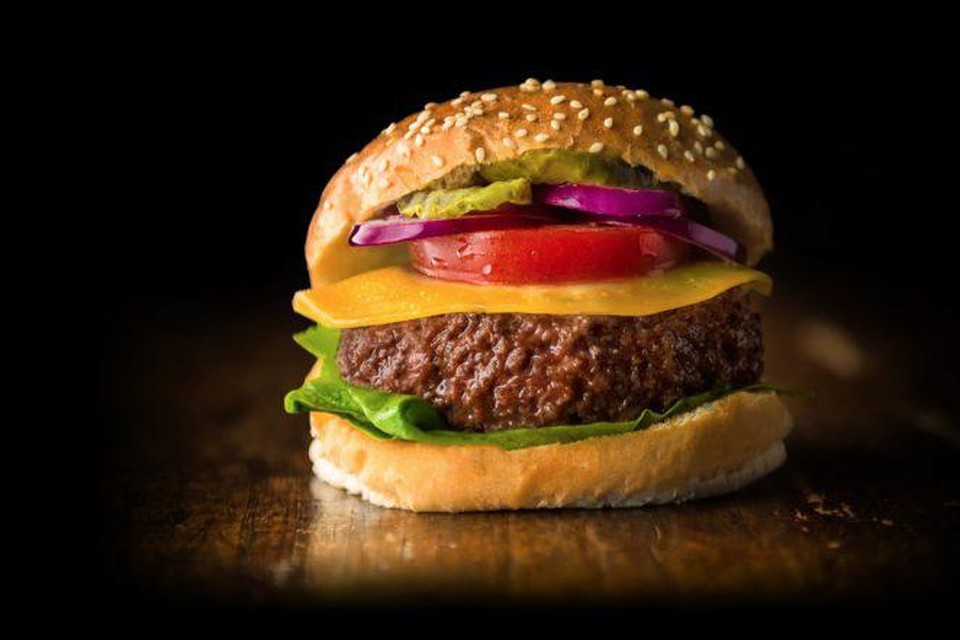 De Maastrichtse start-up Mosa Meat ontwikkelde al een hamburger in het laboratorium uit kweekvlees. 