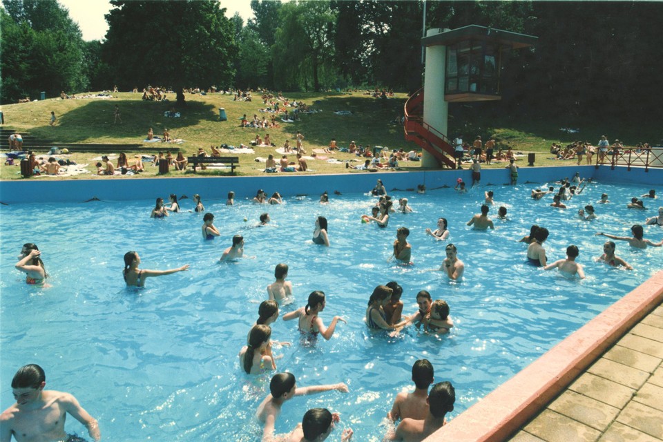 Zwembad Erenstein in 1994. 