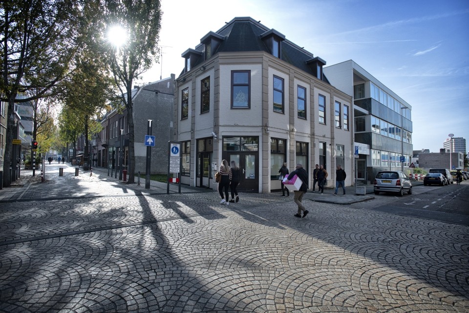 De exploitante van coffeeshop Capricorn aan de Honigmannstraat in Heerlen stopt. 