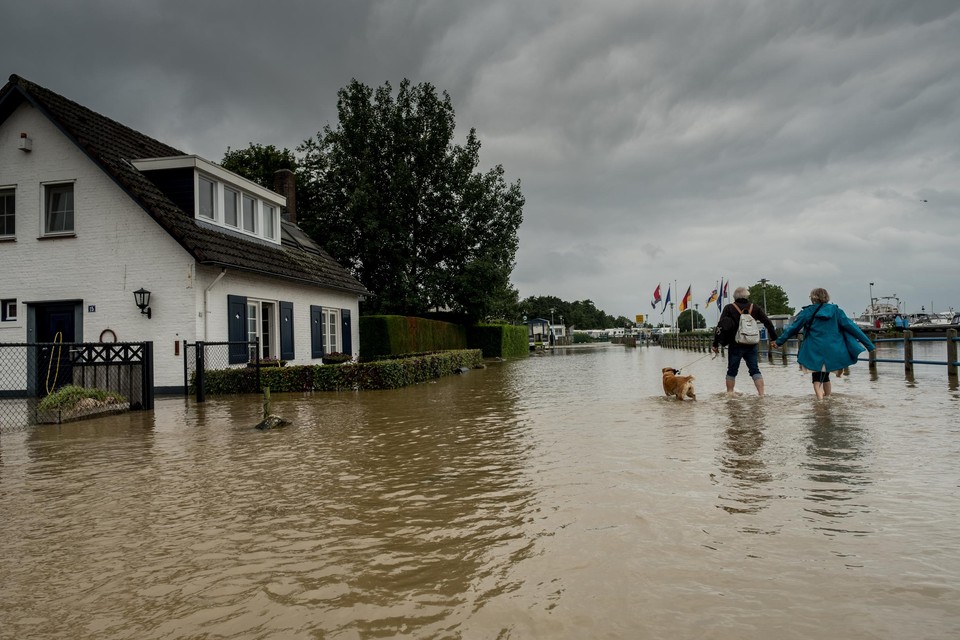 Het rapport waarschuwt ook voor meer overstromingen, zoals die van 2021 (archieffoto).